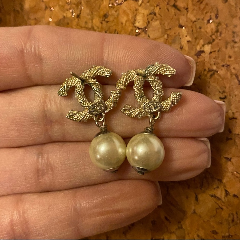 CC Faux Pearl Goldtone Pierced Earrings - Picture 4 of 5